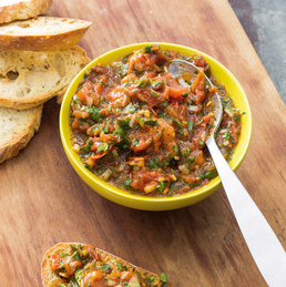 Roasted tomato relish