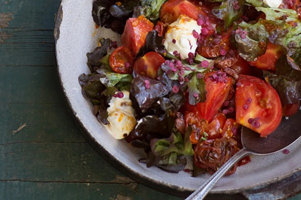 Roasted tomato salad