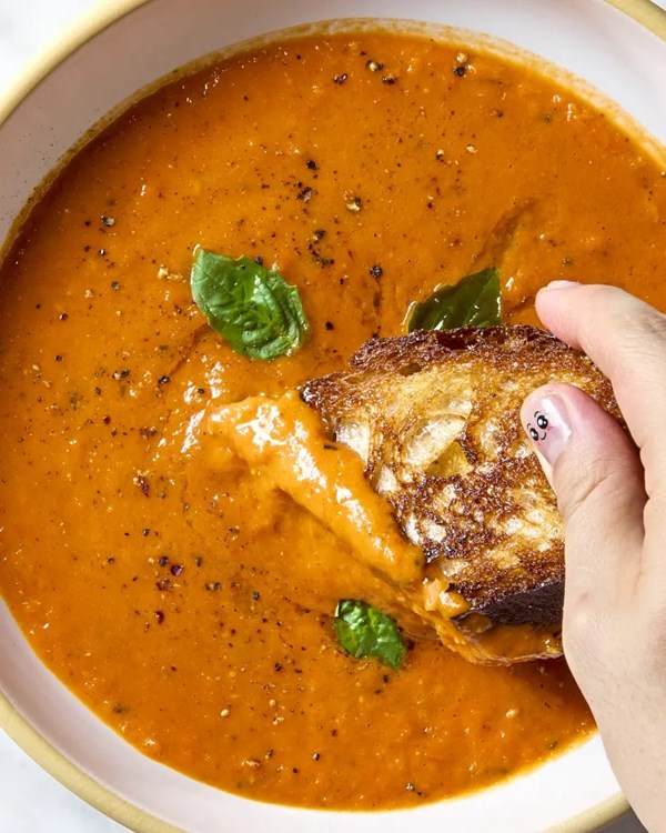 Roasted tomato soup