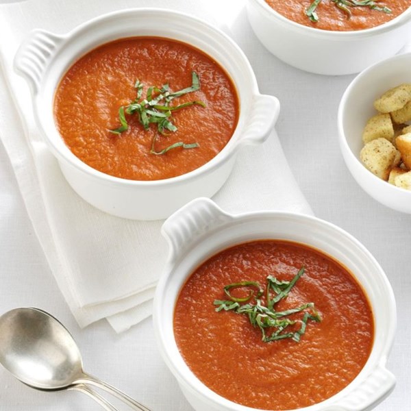 Roasted tomato soup with fresh basil 