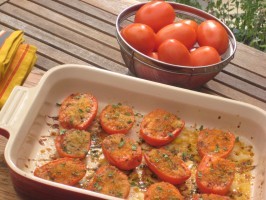 Roasted tomatoes with herb bread crumbs