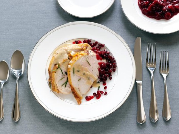 Roasted turkey breast with creamy gravy & cranberry-pomegranate sauce