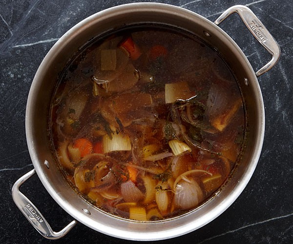 Roasted vegetable broth