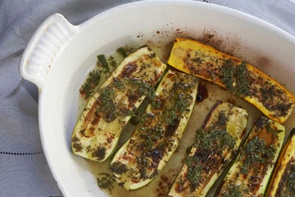 Roasted zucchini with chile and mint