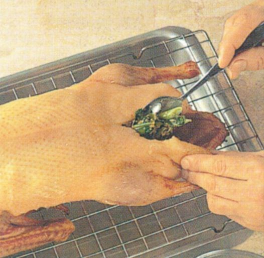 Roasting Oriental roast duck