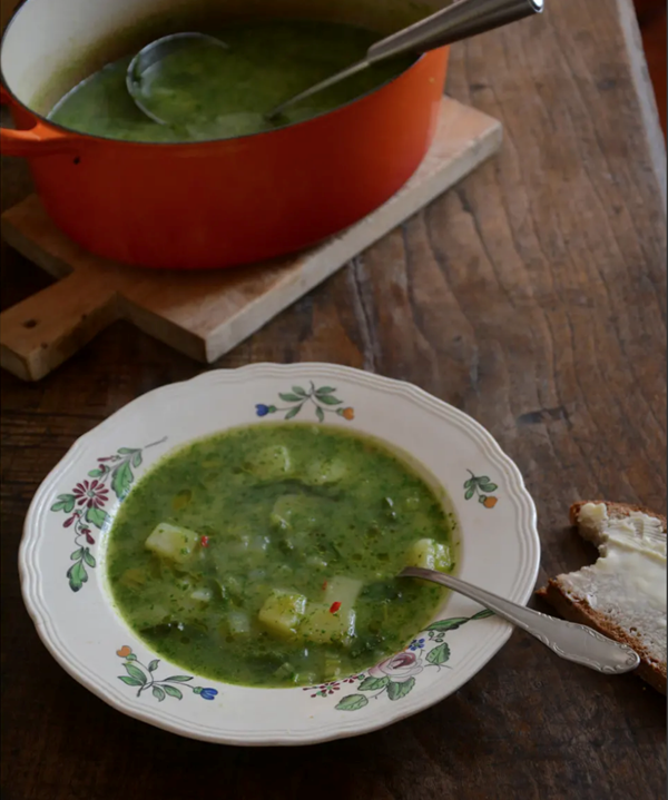 Rocket, leek and potato soup