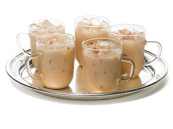 Roger Mooking's ponche crème