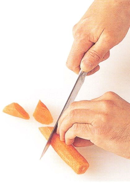 Roll cutting root vegetables