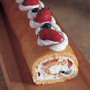 Rolled cake with mixed berries