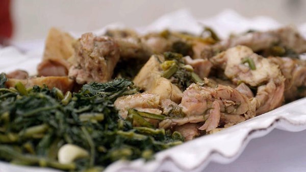 Rolled deboned rabbit (Coniglio in porchetta)