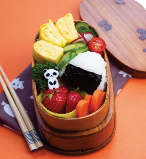 Rolled omelet (Tamagoyaki)