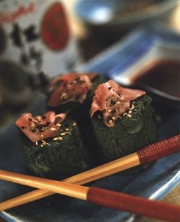 Rolled spinach with pickled ginger, sesame & tamari