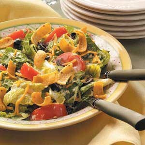 Romaine salad with avocado dressing