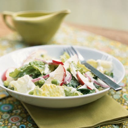 Romaine salad with edamame and creamy horned melon dressing