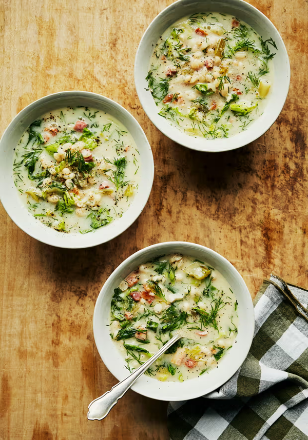 Romanian bean, smoked bacon and soured cream soup