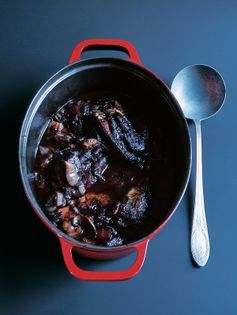 Rooster in red wine (Coq au Chambertin)
