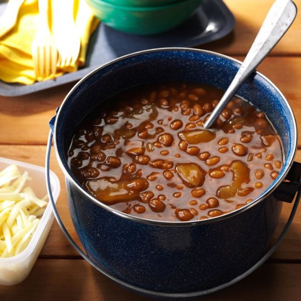 Root beer apple baked beans