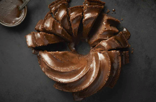 Root beer cake with chocolate root beer ganache