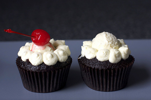 Root beer float cupcakes