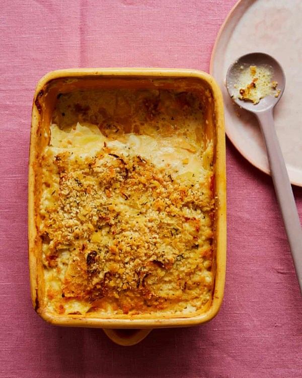 Root gratin with anchovy cream and breadcrumbs