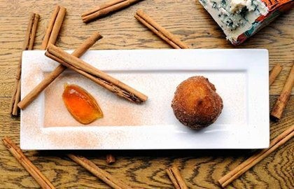 Roquefort and cinnamon doughnuts, white chocolate and Cognac jelly