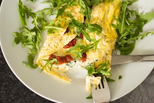 Roquefort and sundried tomato omelette with rocket