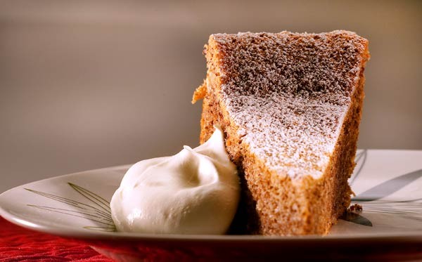 Rosangela's flourless walnut cake (Torta di noci)