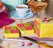 Rose & pistachio window cake (Cacen ffenest)