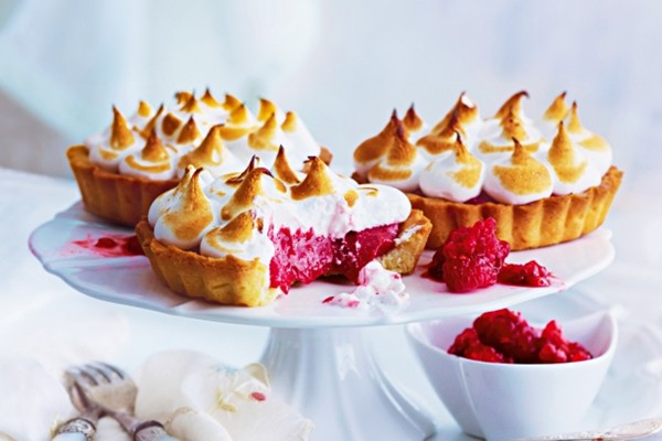 Rose & raspberry meringue tarts