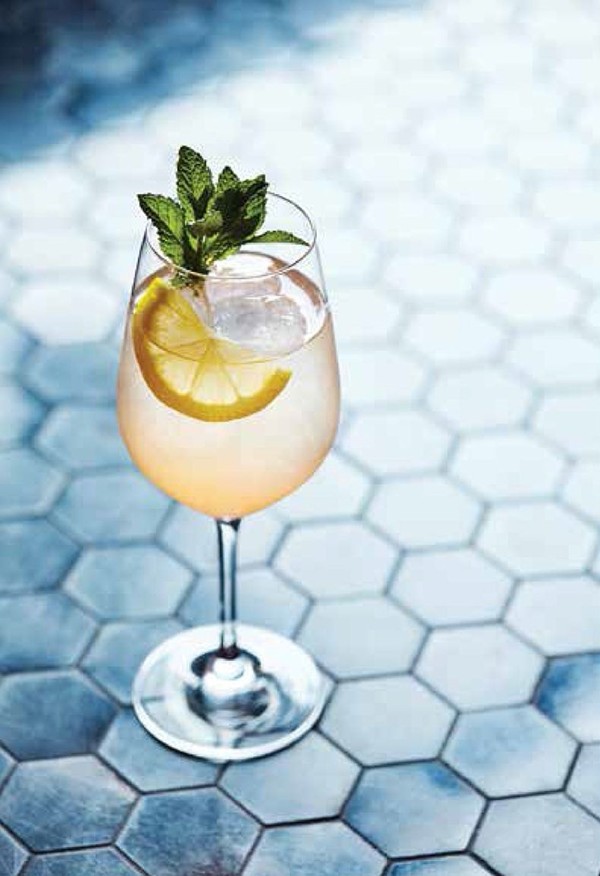 Spritz: Italy's Most Iconic Aperitivo Cocktail, with Recipes | Eat Your ...