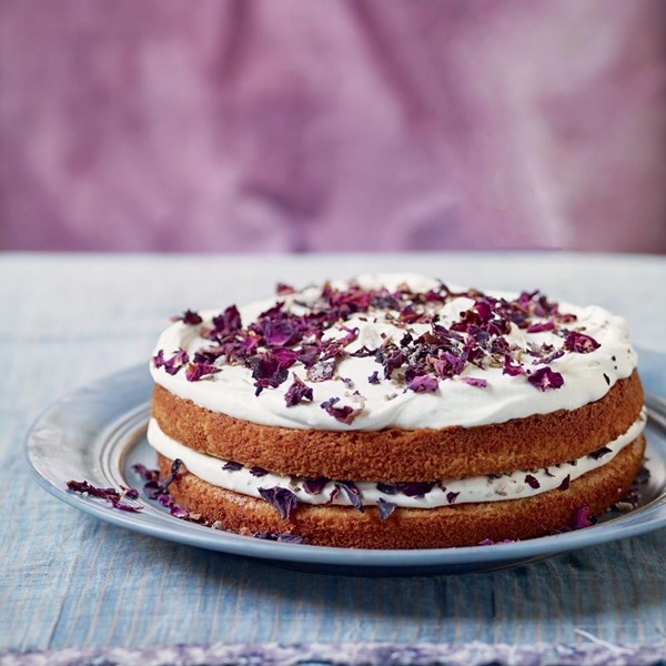 Rose and honey cake