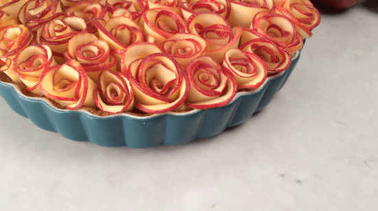Rose apple pie