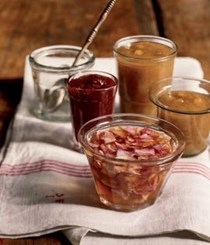 Rose petal and apple jelly (Gelée de pommes et pétales de rose)