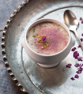 Rose petal rice pudding (Gol-e paludeh)