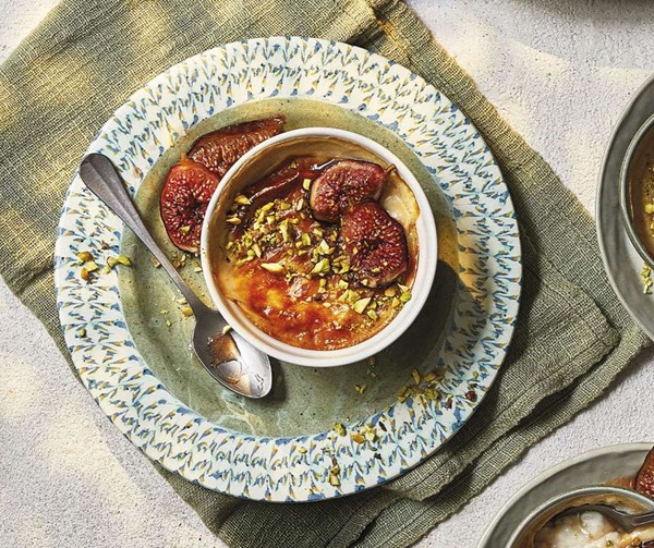 Rose rice pudding with caramelised figs