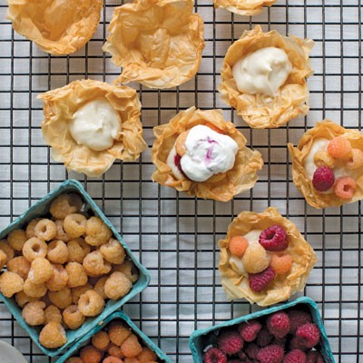 Rose-scented geranium filo cups