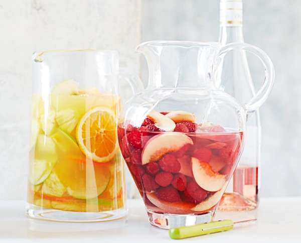 Rosé-white peach sangria