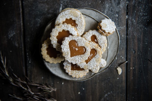 Rosemary + salted caramel Linzer cookies