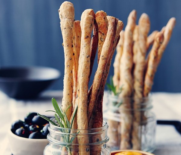 Rosemary and black olive grissini