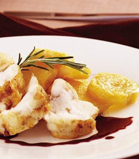 Rosemary and garlic roast potatoes