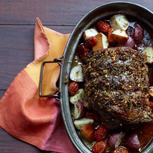 Rosemary beef with roasted tomatoes and potatoes