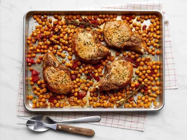 Rosemary-garlic pork chops with chickpeas