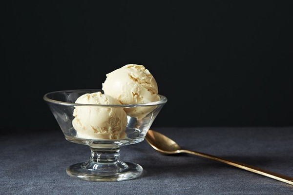 Rosemary honey lemon frozen yogurt