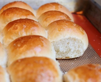 Rosemary honey “pull apart” dinner rolls