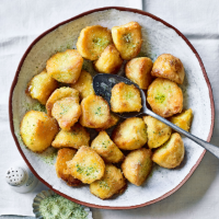 Rosemary salt roast potatoes