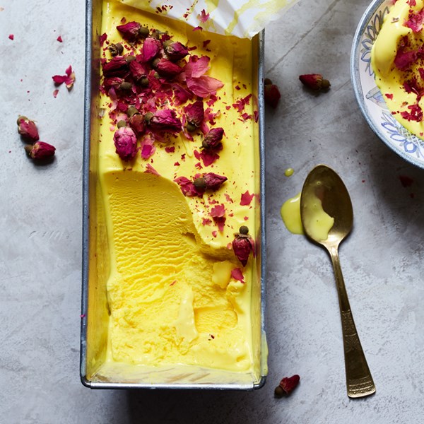 Rosewater-and-saffron ice ceam (Bastani Irani) 