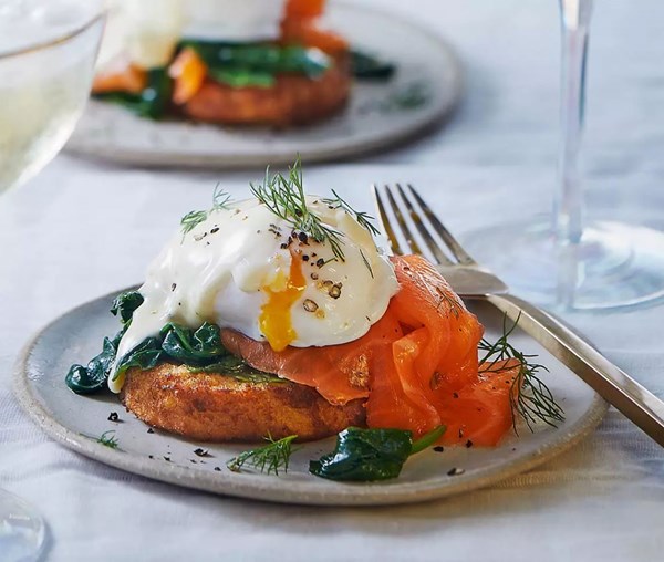 Rösti eggs royale