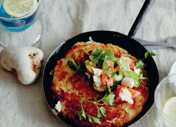 Rösti with Greek salad 