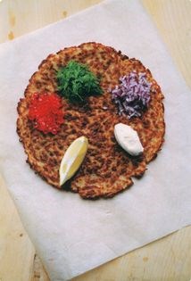 Rosti with salmon eggs, dill & crème fraîche