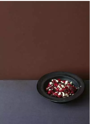 Rote-Rüben-Pasta mit Salsiccia